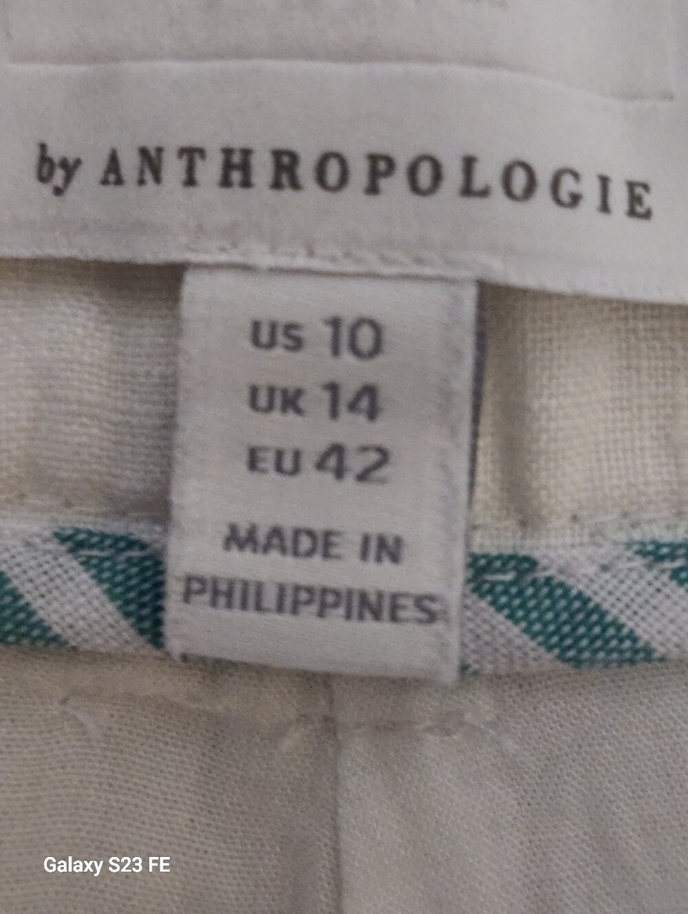 Classic Staple with a Modern Twist!
Gorgeous Linen Pants - Picture 6 of 10